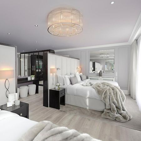 The Johnstown Estate Hotel Enfield Bagian luar foto