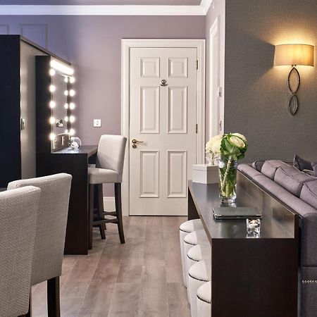 The Johnstown Estate Hotel Enfield Bagian luar foto