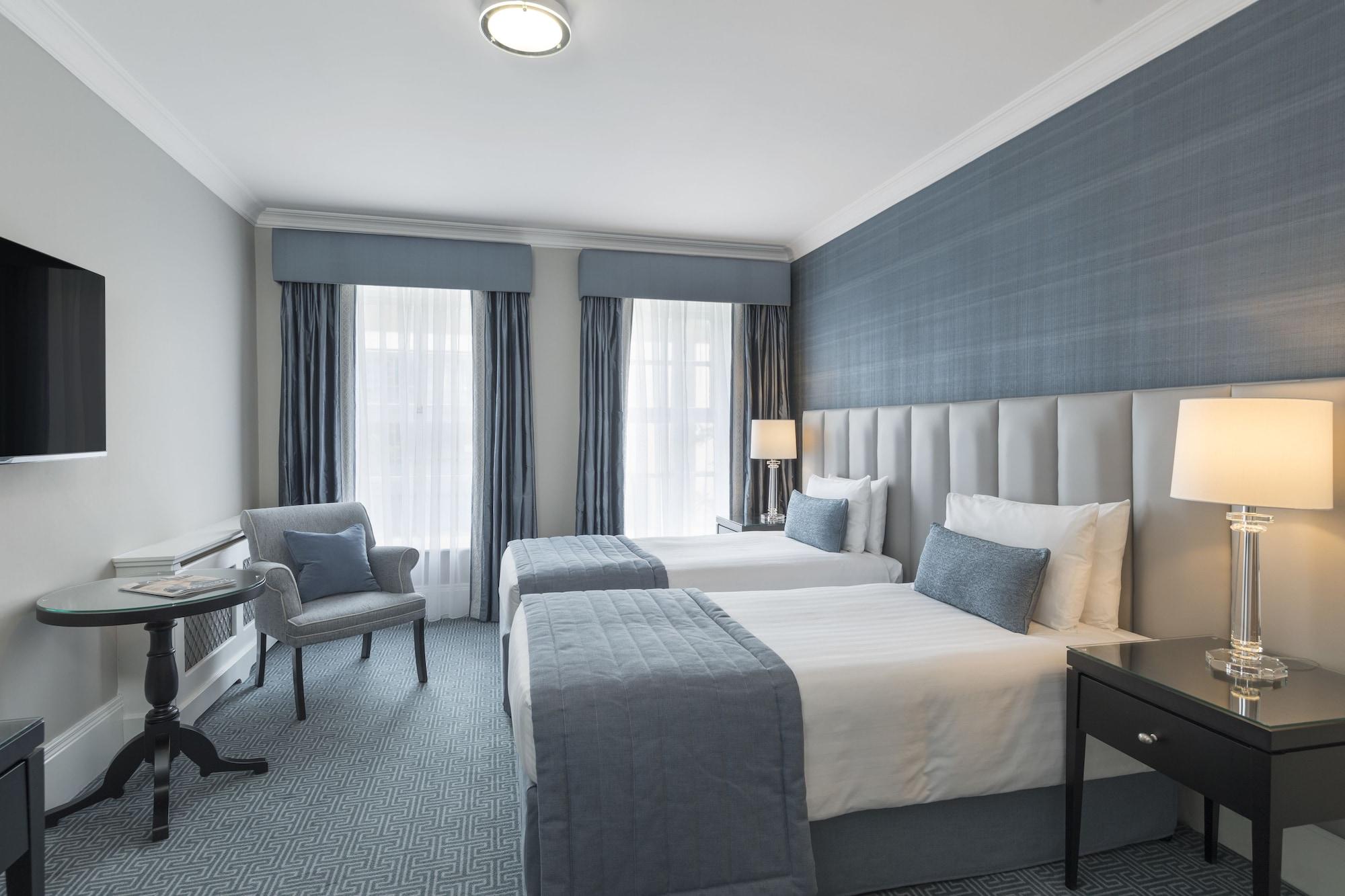 The Johnstown Estate Hotel Enfield Bagian luar foto