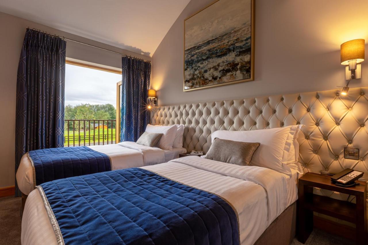 The Johnstown Estate Hotel Enfield Bagian luar foto