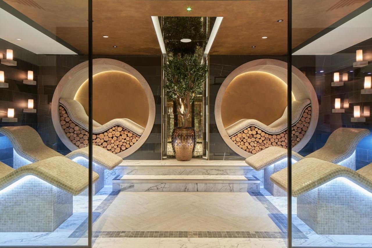 The Johnstown Estate Hotel Enfield Bagian luar foto