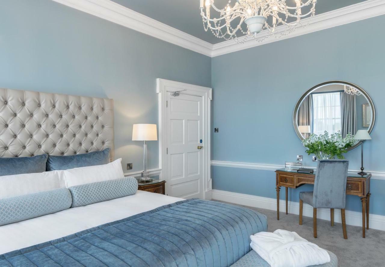 The Johnstown Estate Hotel Enfield Bagian luar foto