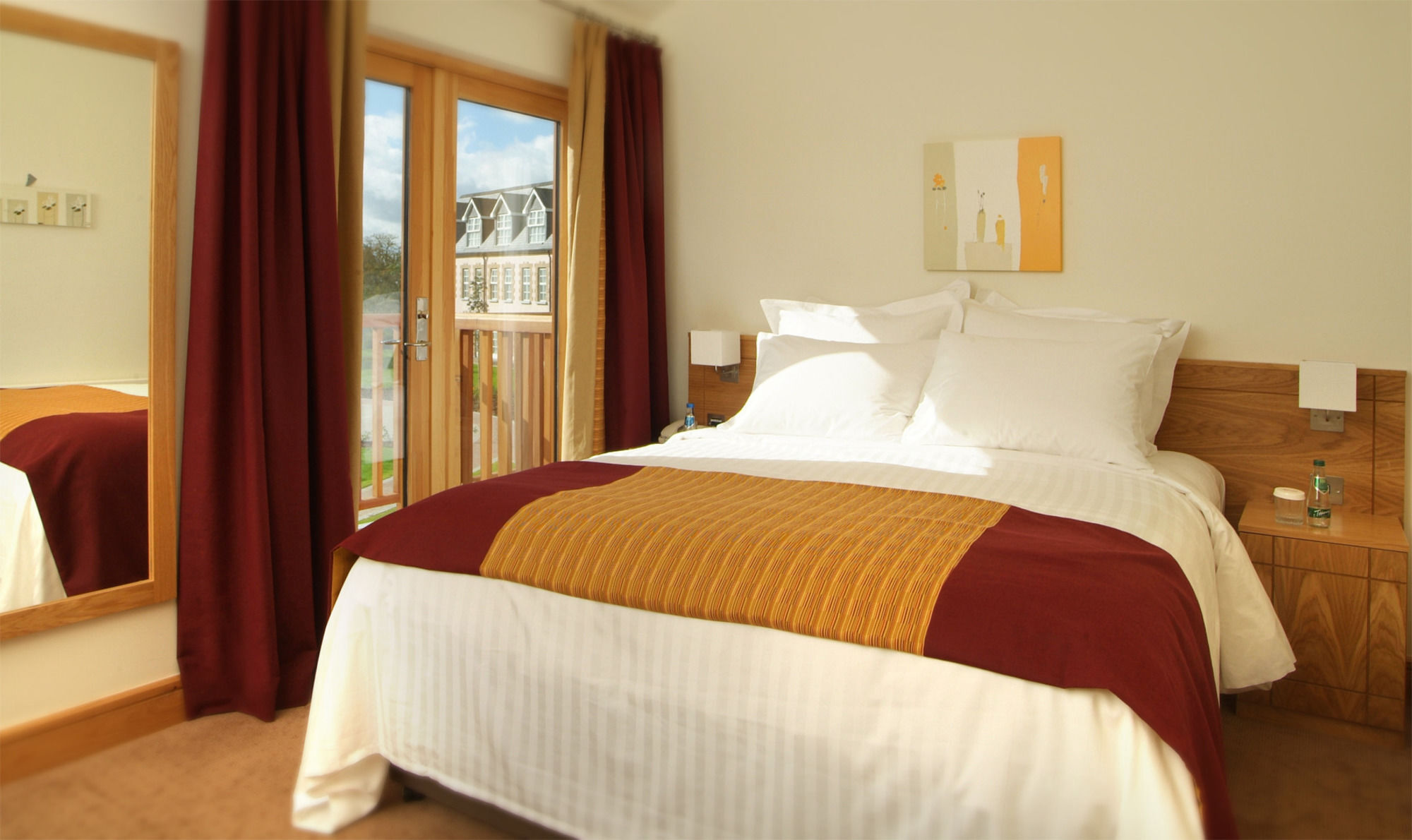 The Johnstown Estate Hotel Enfield Bagian luar foto