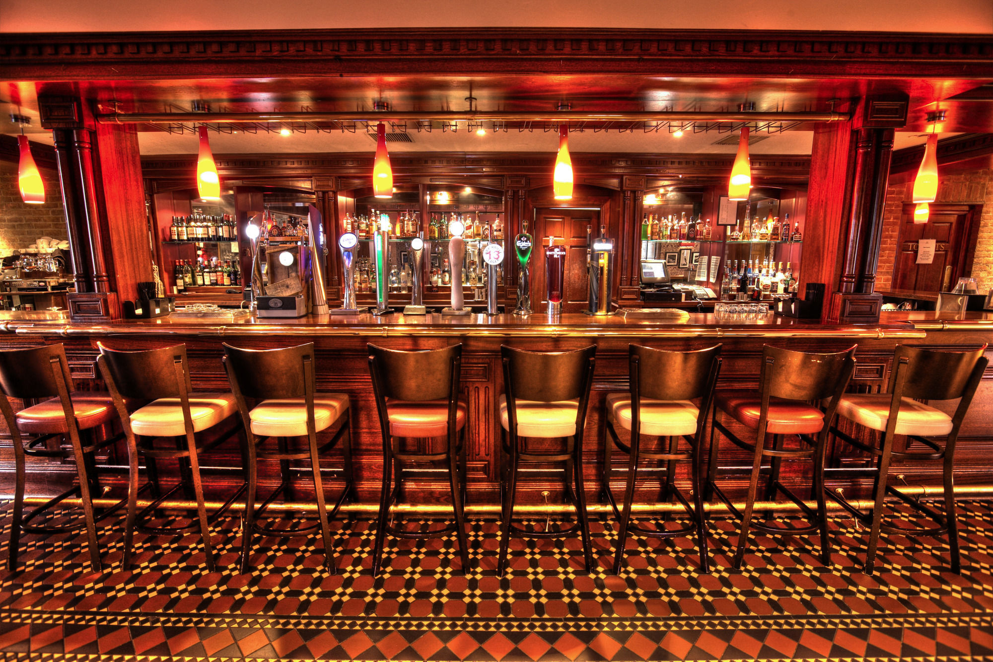 The Johnstown Estate Hotel Enfield Bagian luar foto
